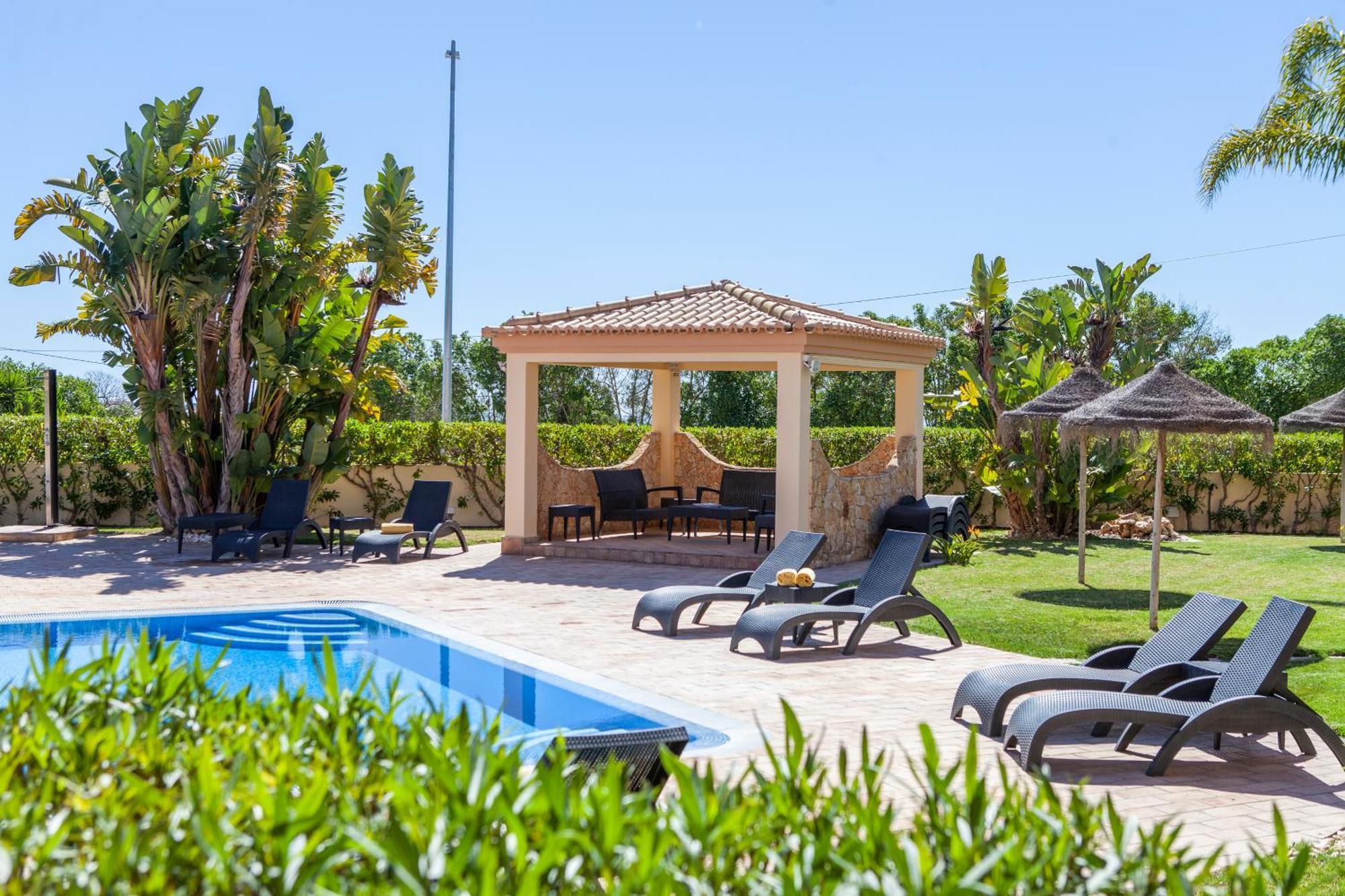 Atalaia Sol Aparthotel - Tennis & Heated Pool In Winter Lagos Exterior photo